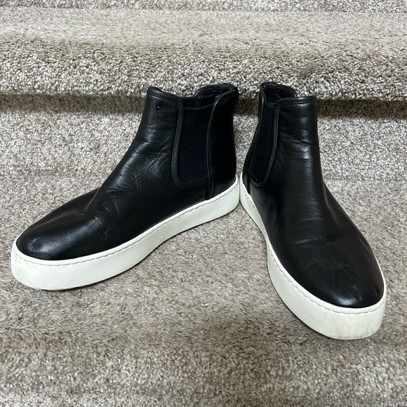 Vince Warren Water Resistant Genuine Shearling Lined Sneaker Boot. Black leather - Picture 2 of 13